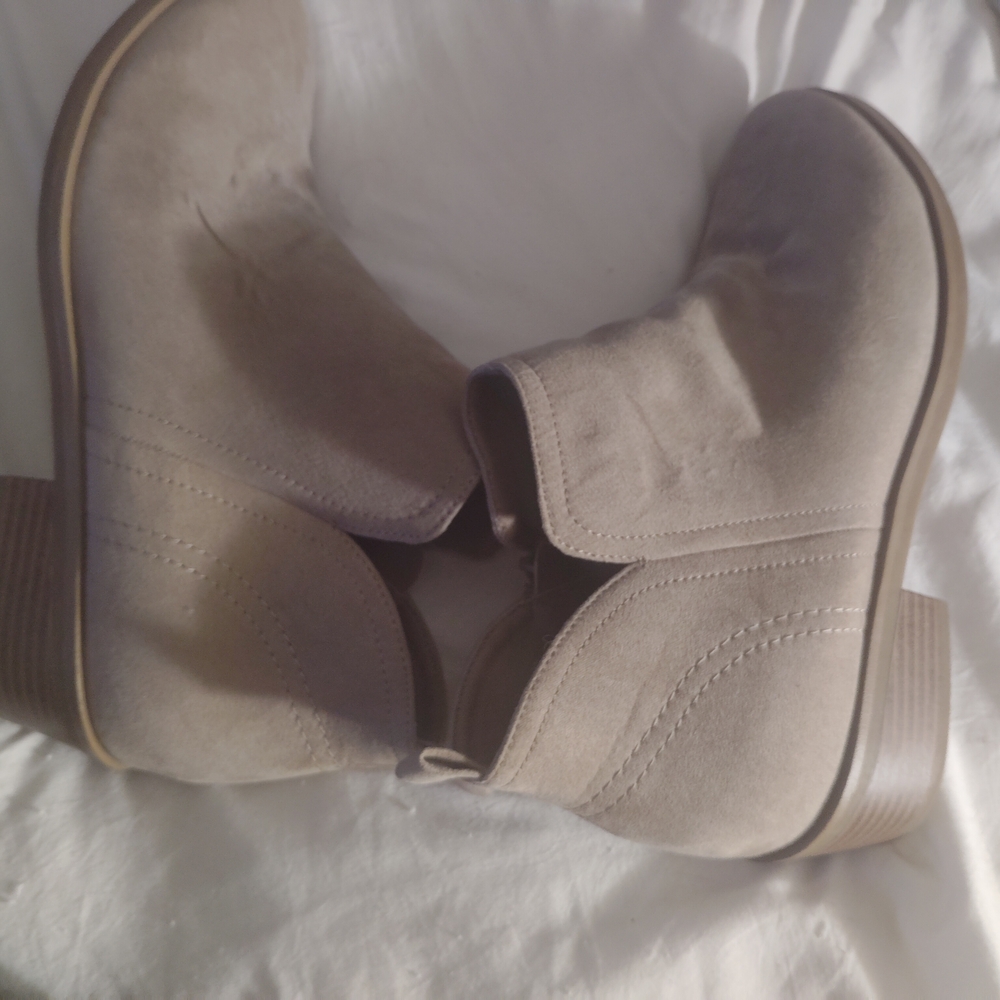 Women's Tan Ankle Boots
